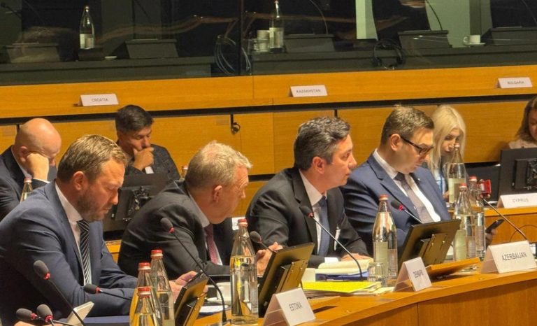 65a85aafca6e91e19a7a63b9b8b115c7