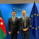 1764277444_ezgif-6ecc3a072e850387